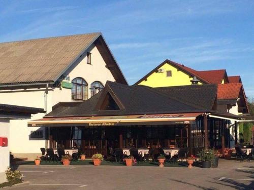 RESTORAN ALBATROS