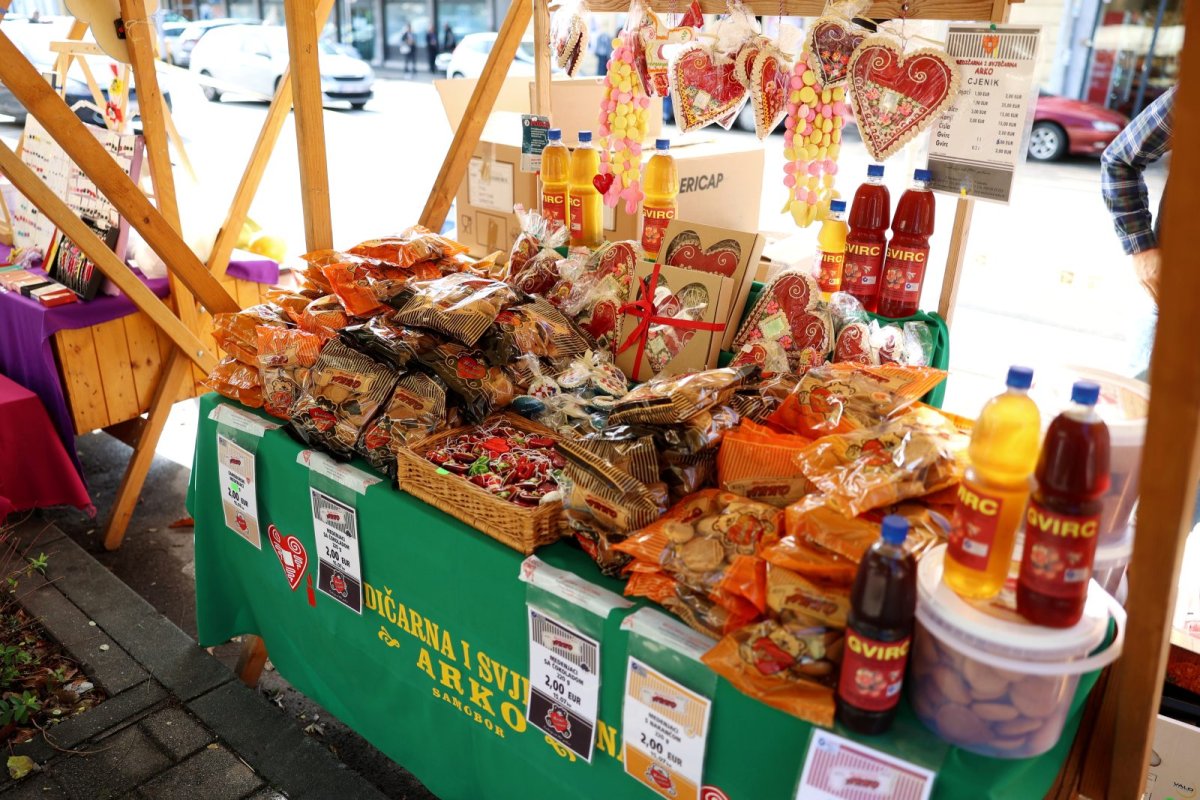 GASTRO TUROPOLJA