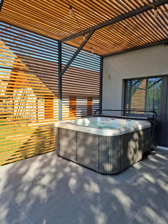 House DIKA