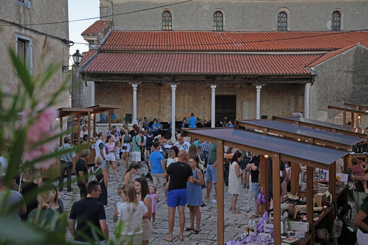 Gu&scaron;ti Lovreča