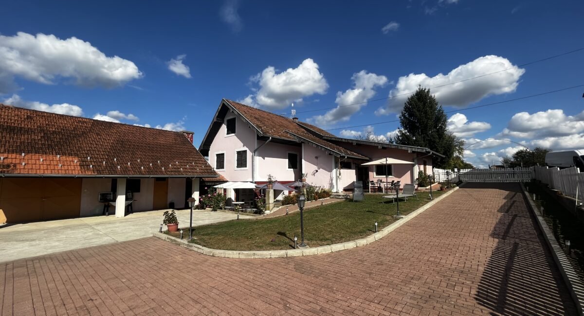 HOLIDAY HOMES MEDELIN