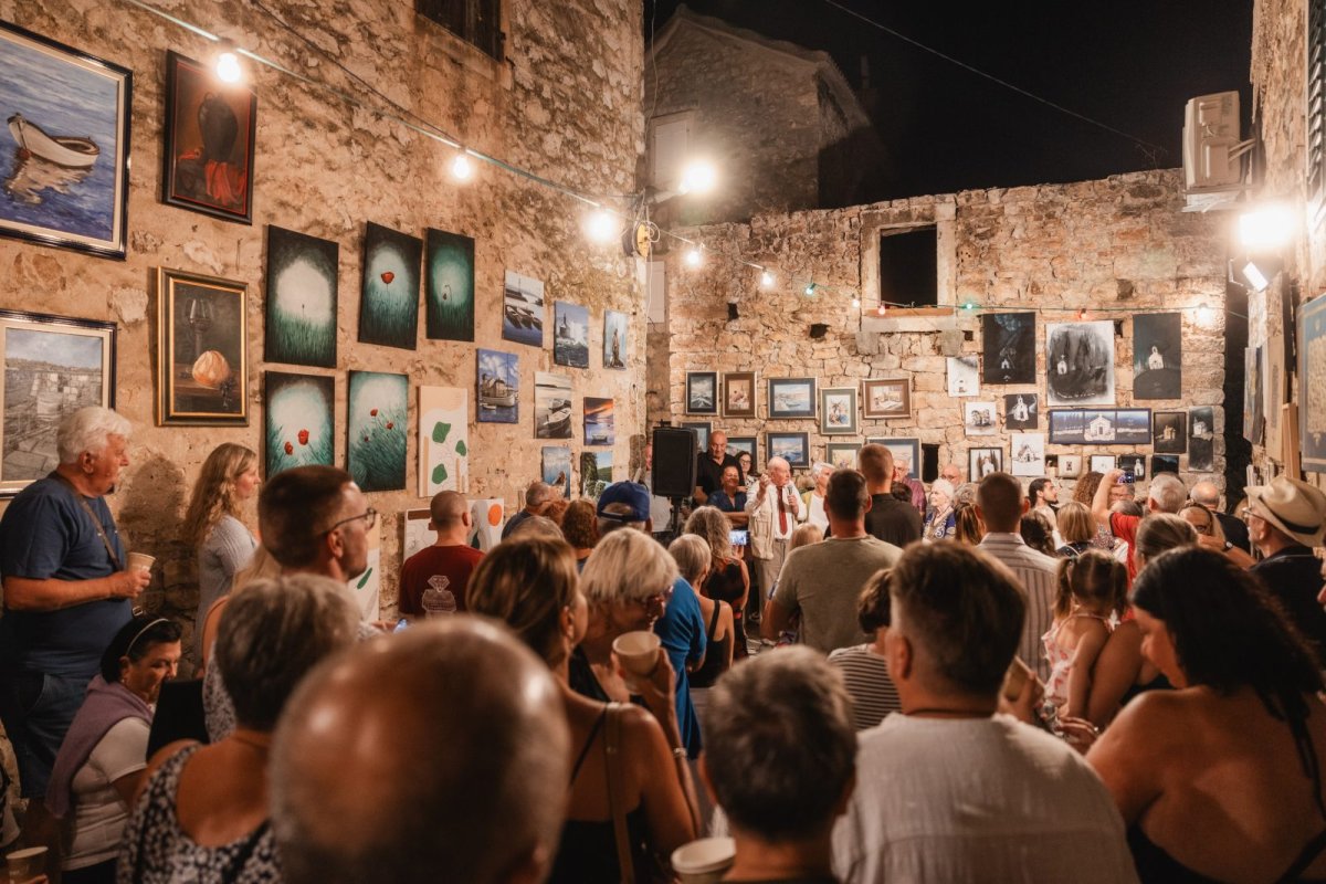 RIBARSKE FE&Scaron;TE TURISTIČKE ZAJEDNICE GRADA SUPETRA