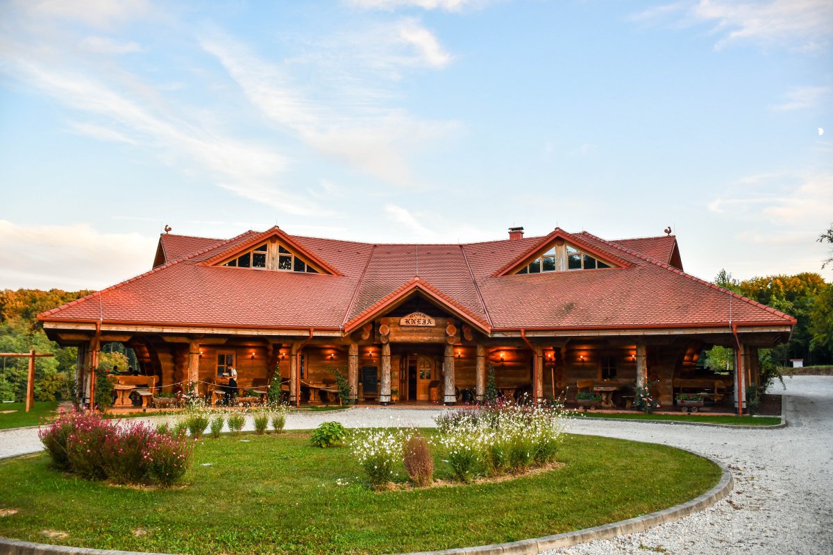 Restoran Kneja
