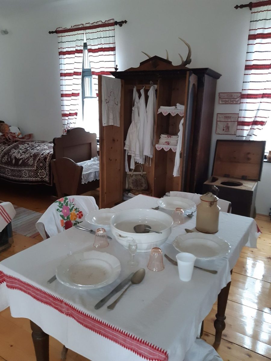 Etno kuća i &scaron;kolski muzej u Vardarcu