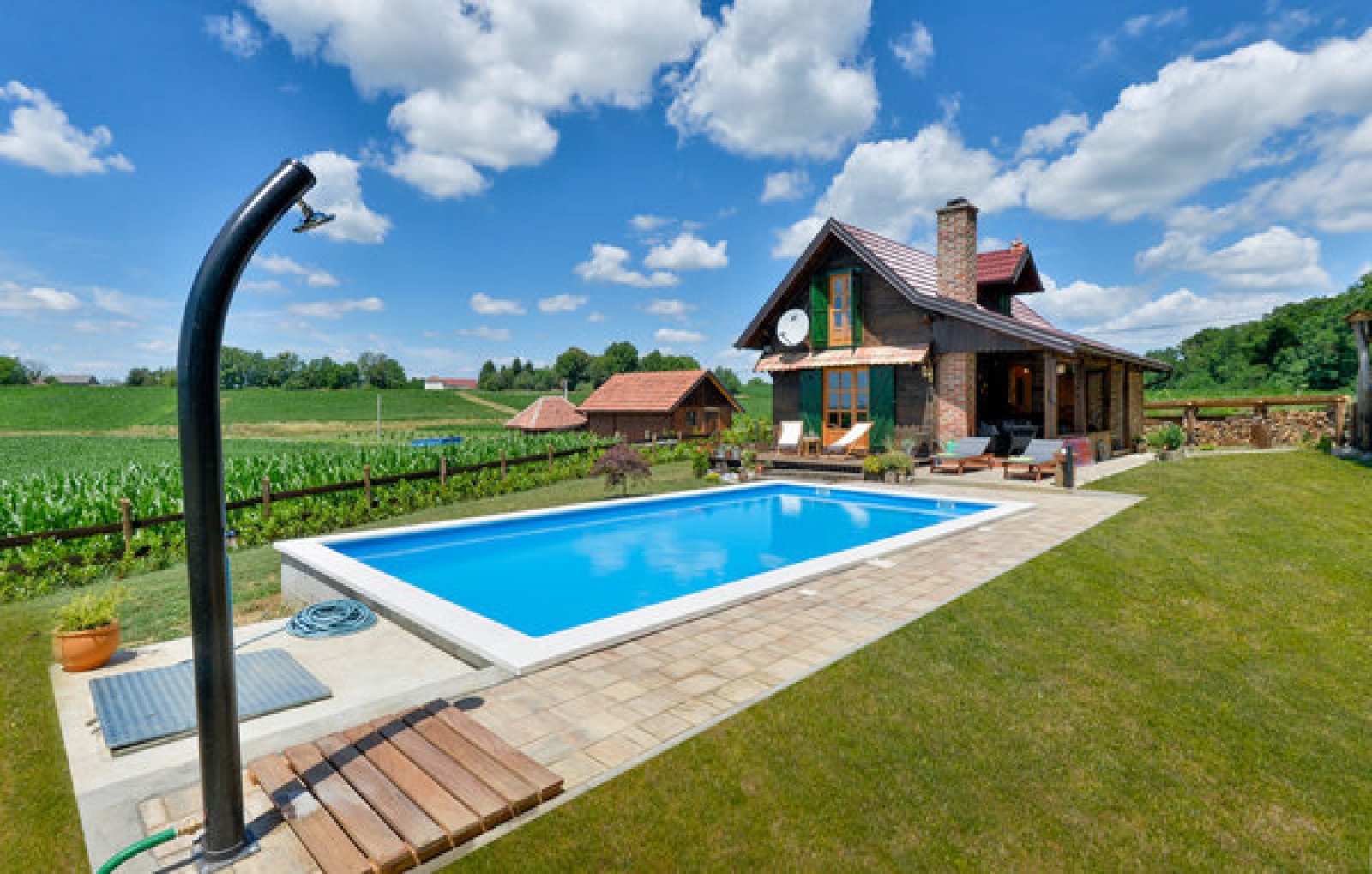 KUĆA ZA ODMOR CHAMBAR & TINY HOUSE AMBAR