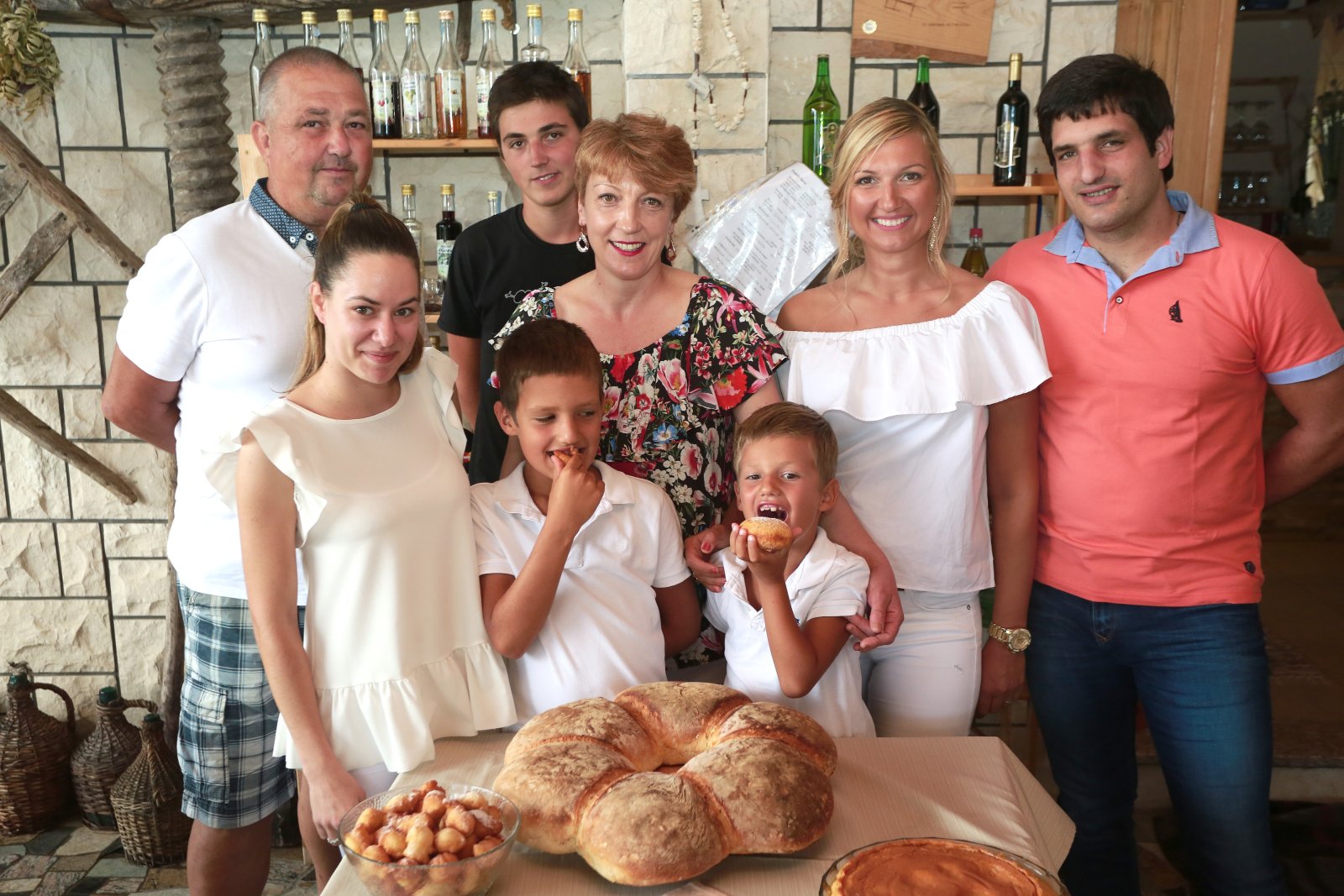 PROJEKT  HRVATSKI OTOČKI PROIZVOD