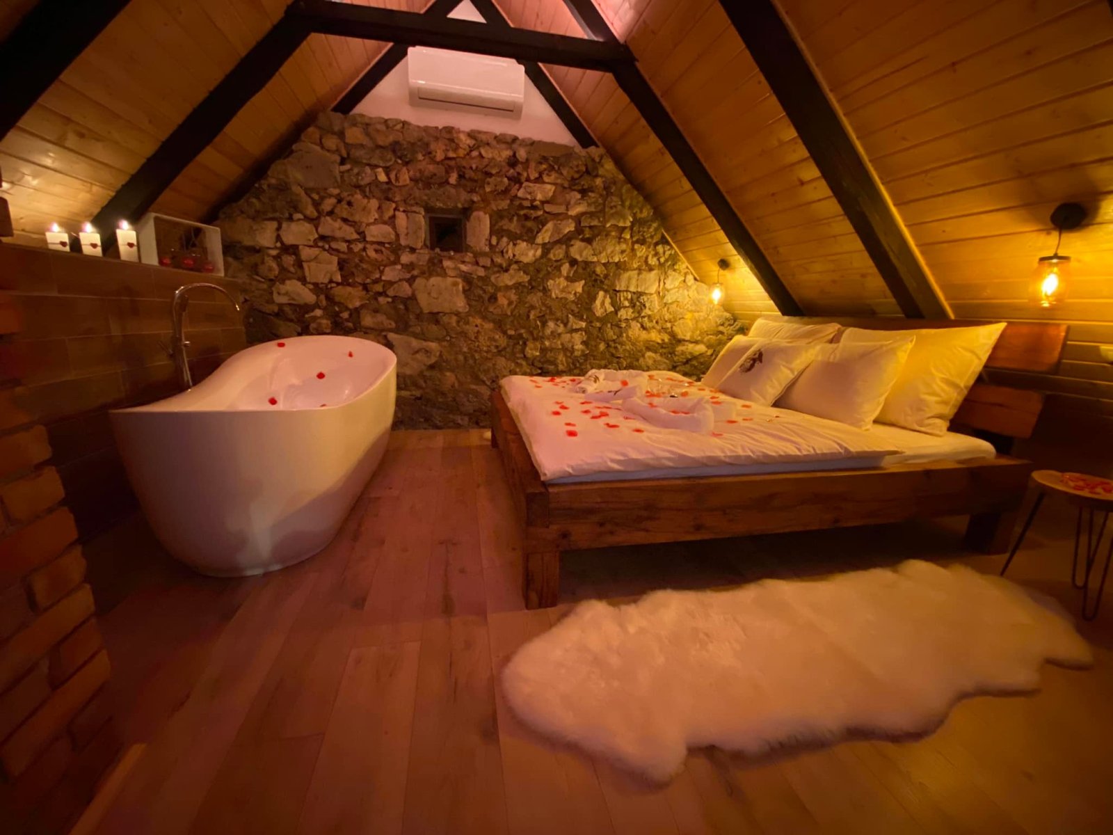RURALNA KUĆA ZA ODMOR - JEŽEVA KUĆICA