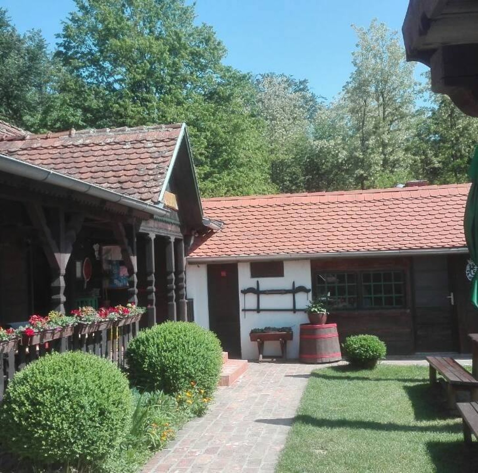 Gornjevinska klet